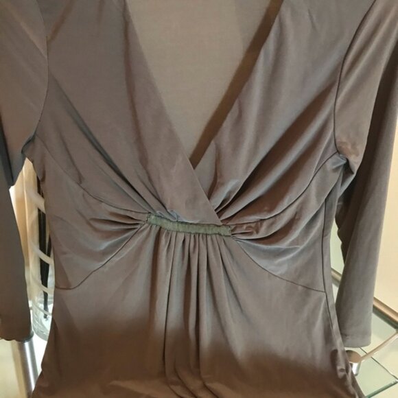 Brian BAILEY Khaki NEW Knit Faux Wrap Ruched Front Knot Twist V Neck Top Shirt S - Picture 2 of 5